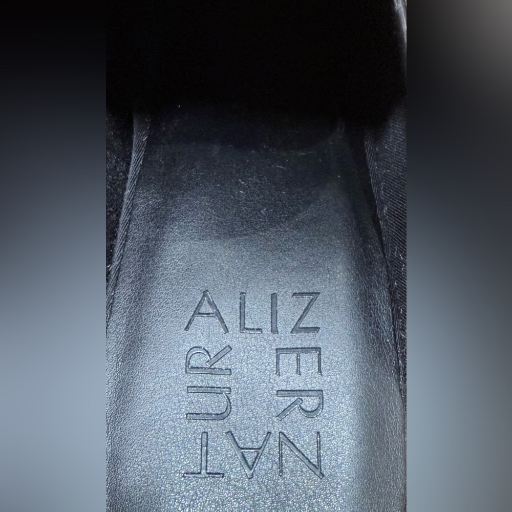 NWOT - Naturalizer Ayden Platform Mules with Chain Detail in Pewter Size 6.5 - Picture 8 of 9